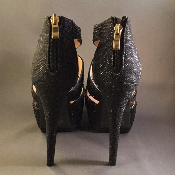 Studded caged Platforms - Picture 4 of 7